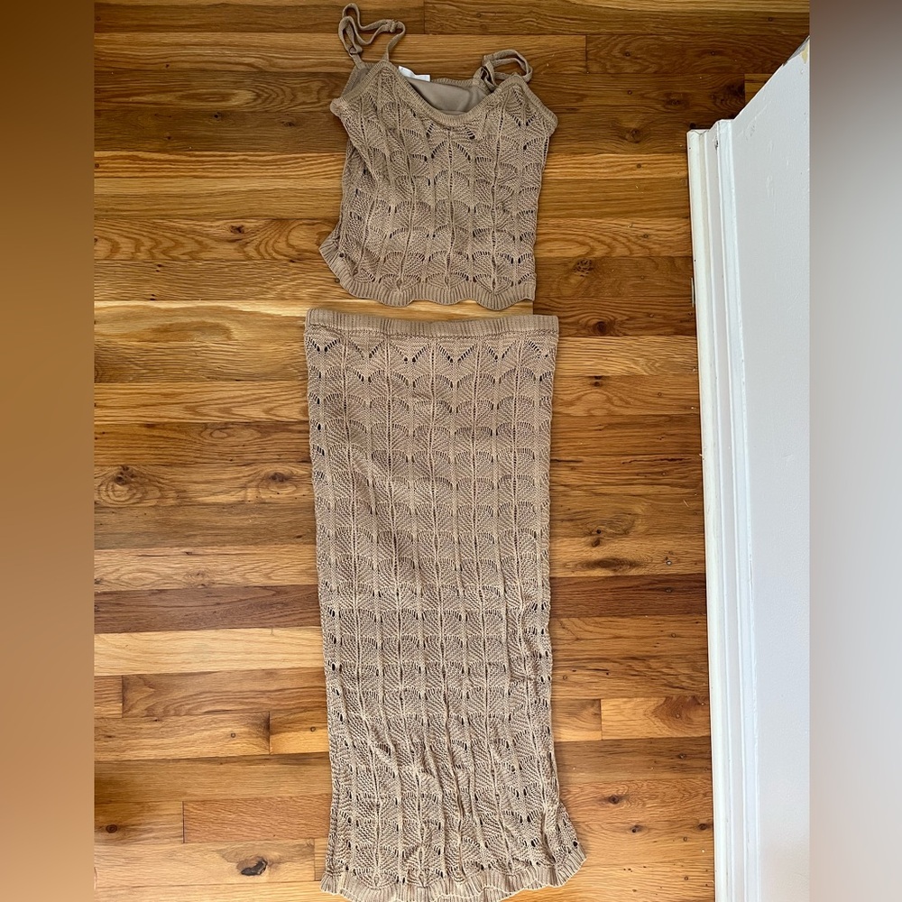 SAGE Top and Skirt Set, Size Medium, Like new